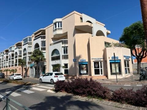 T2! 3 Ou 4 Personnes Centre Ville Neuf Avec Garage Sanary-sur-Mer Eksteriør billede