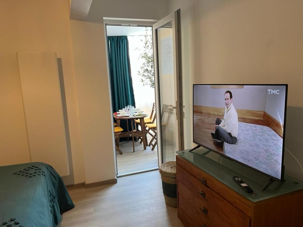 T2! 3 Ou 4 Personnes Centre Ville Neuf Avec Garage Sanary-sur-Mer Eksteriør billede